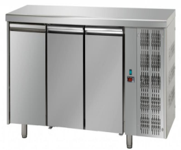 Master Cool Undercounter refrigerator 3 doors